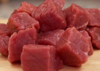 10 Cara Menyimpan Daging Kurban Setelah Idul Adha Agar Tahan Lama, Jangan Dicuci!