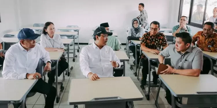 PPPK Guru Sekolah Rakyat 2025 Resmi Dibuka: 1.554 Formasi Tersedia, Cek Syarat dan Jadwal Seleksi Lengkapnya!